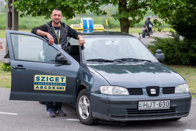 kresz tanfolyam, kresz tanfolyam Pécs, kresz oktatás, kresz oktatás Pécs, kresz oktatás Szigetvár, kresz oktatás Szentlőrinc