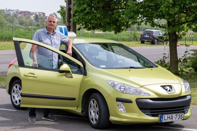 kresz tanfolyam, kresz tanfolyam Pécs, kresz oktatás, kresz oktatás Pécs, kresz oktatás Szigetvár, kresz oktatás Szentlőrinc