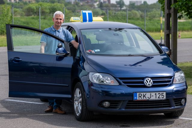kresz tanfolyam, kresz tanfolyam Pécs, kresz oktatás, kresz oktatás Pécs, kresz oktatás Szigetvár, kresz oktatás Szentlőrinc